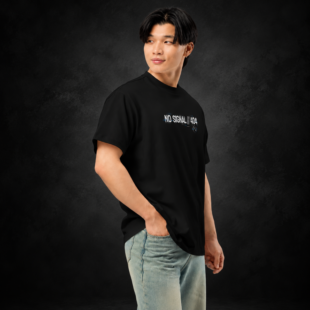 NO SIGNAL — Error 404 Tee | color:black